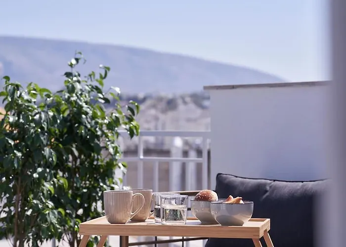 A Sunkissed Retreat Under The Acropolis