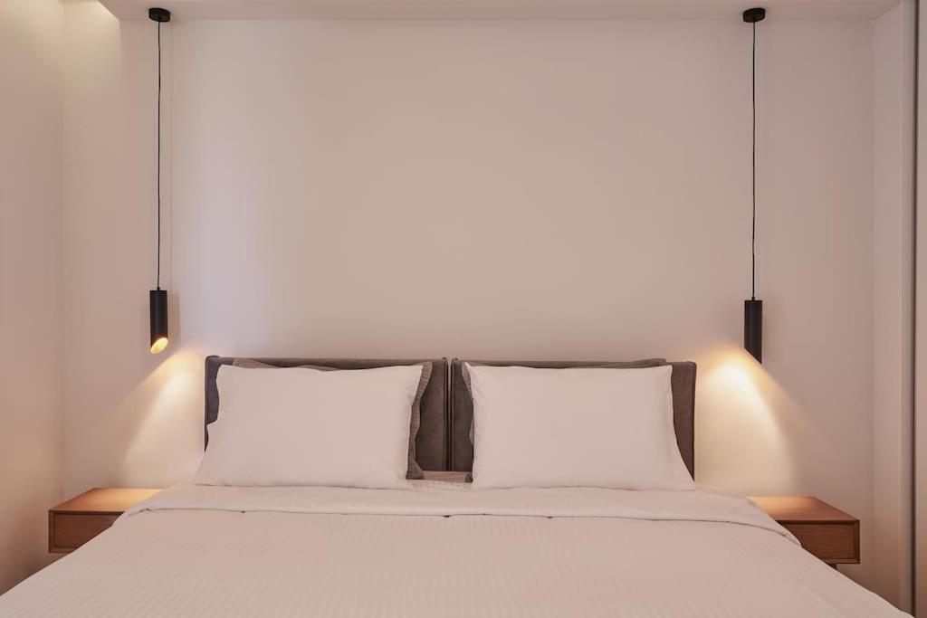 Apartment A Sunkissed Retreat Under The Acropolis Athens