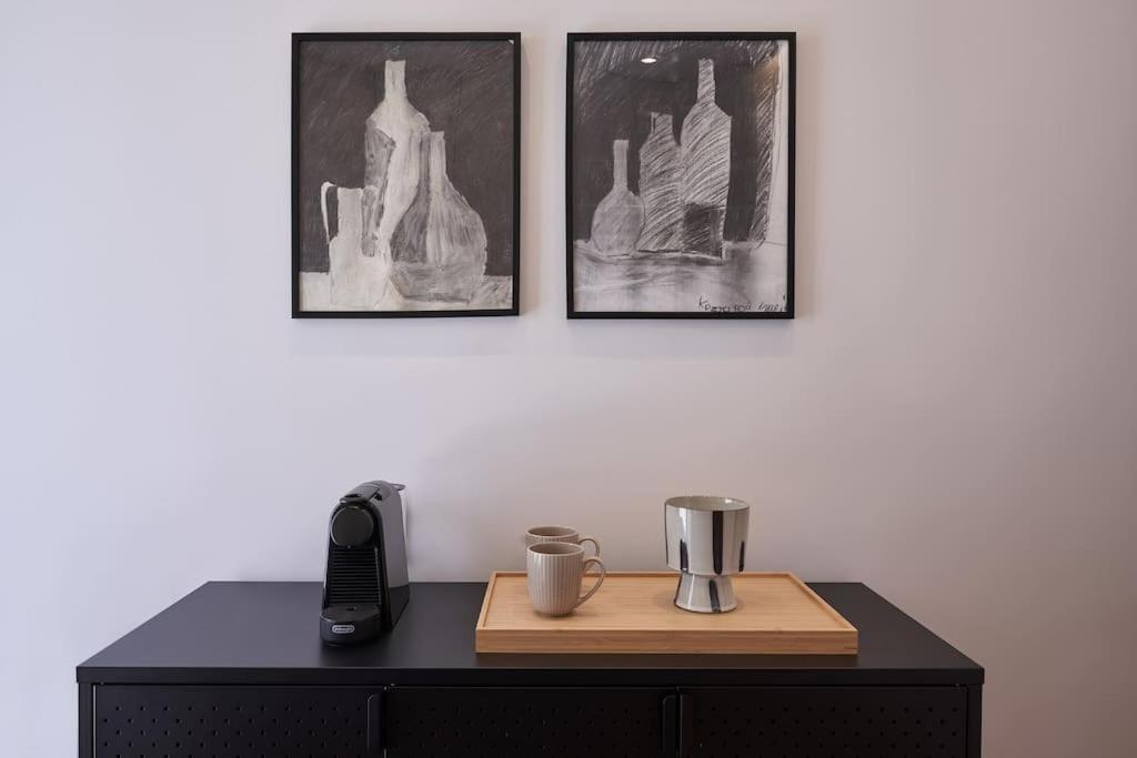 A Sunkissed Retreat Under The Acropolis Atenas
